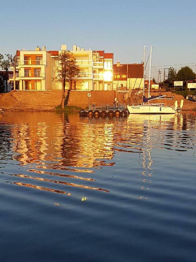 Apartament Z Widokiem Na Jezioro Leilighet Rydzewo Eksteriør bilde